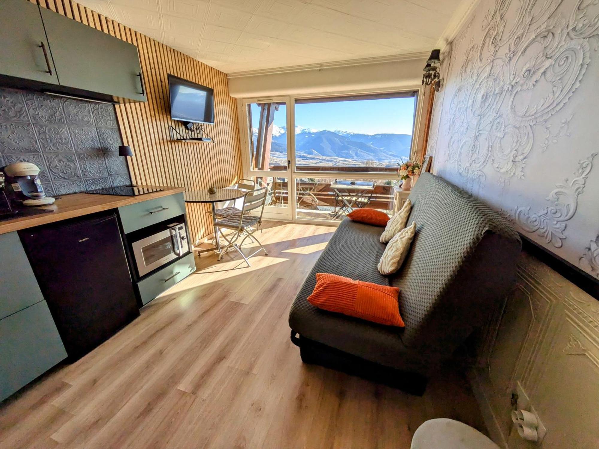 Le Ptit Cocon Appartement Font-Romeu-Odeillo-Via Buitenkant foto
